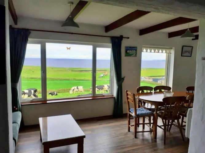 3 Bedrooms Cottage