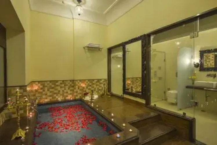 Rajvi Palace Hotel