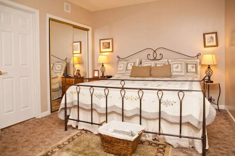 Whispering Pines 514