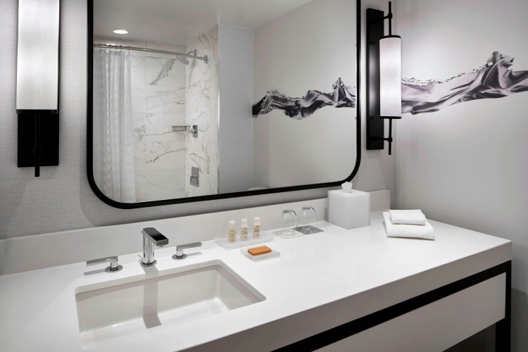 Renaissance Baltimore Harborplace Hotel photo 10
