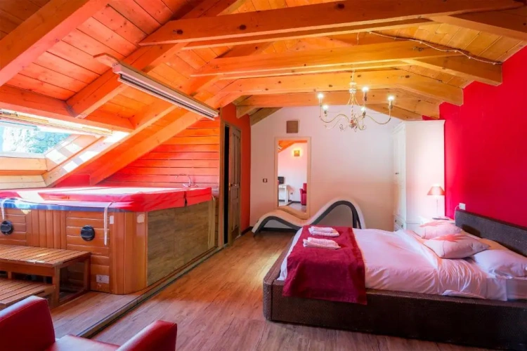 2 Bedrooms Suite