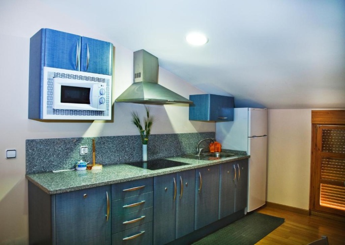 Standard Quadruple room with city view