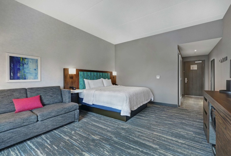 Hampton Inn by Hilton Peterborough photo 8