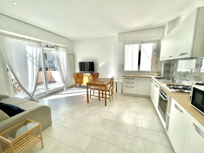 2 Bedrooms Double Apartment