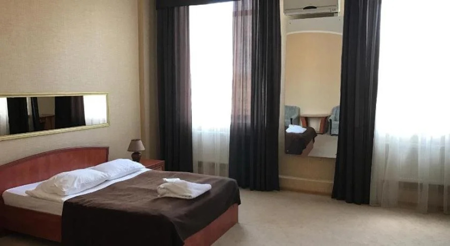 Alexandrovskiy HotelOver view