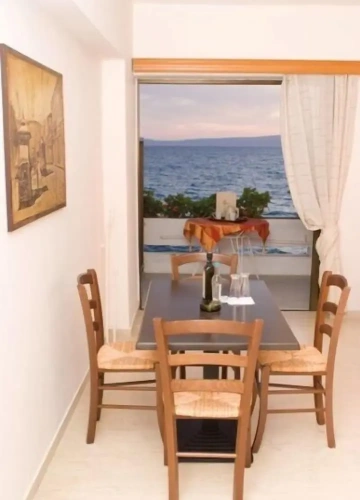1 Bedroom Apartment with sea view