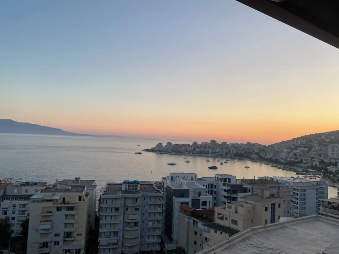1 Bedroom Apartment with balcony