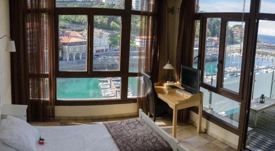 Hotel Zumalabe