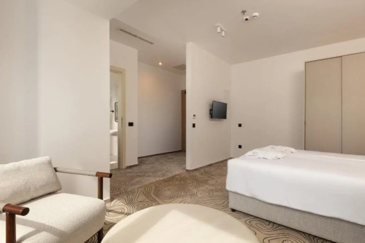Seesea Hotel