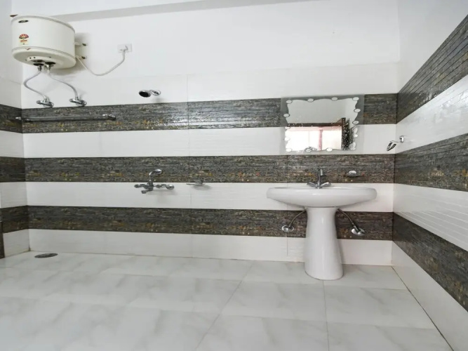 Ayush Home Stay by OYO Rooms