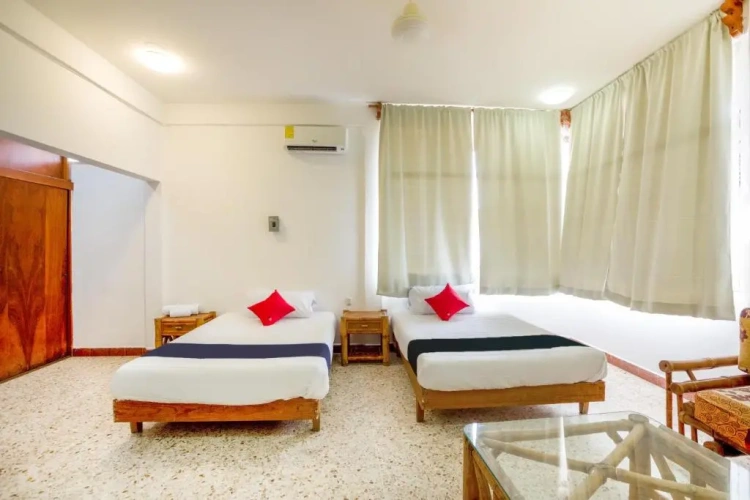 Standard Twin room