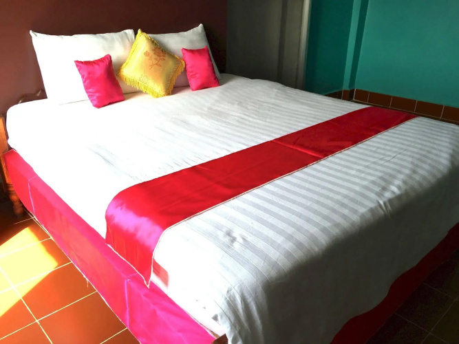 River Dolphin Hotel