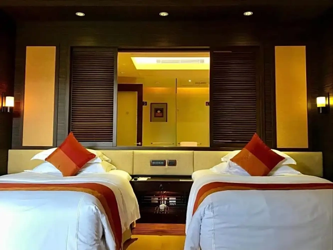 Classic Twin room with balcony