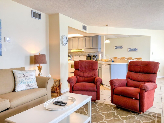 Aqua Vista Condominiums