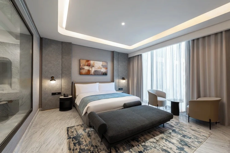 Royal Single Suite