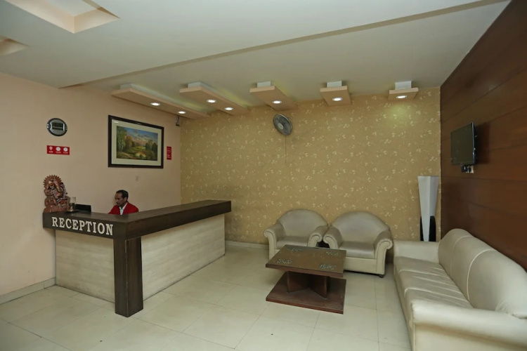 OYO 2667 Hotel Kolam