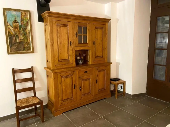 4 Bedrooms Cottage