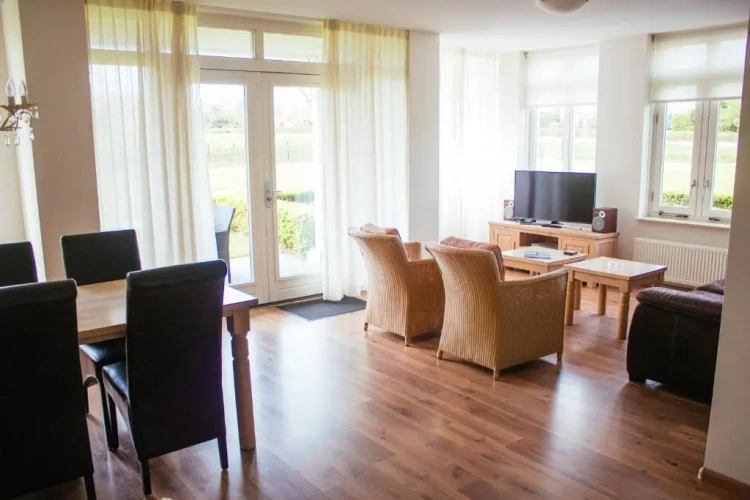 1 Bedroom Deluxe Apartment