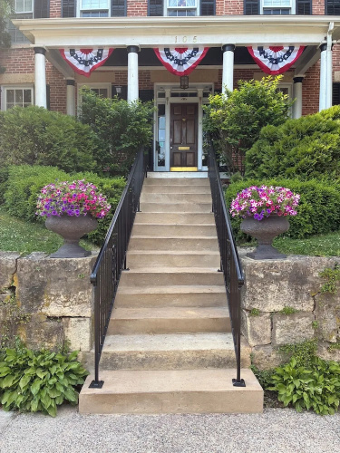 Miss Murphy's High Street Inn - Galena, IL