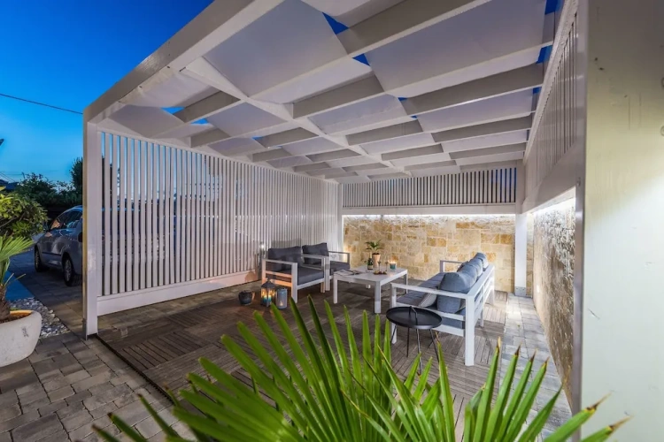 Standard Double Basement Apartment
