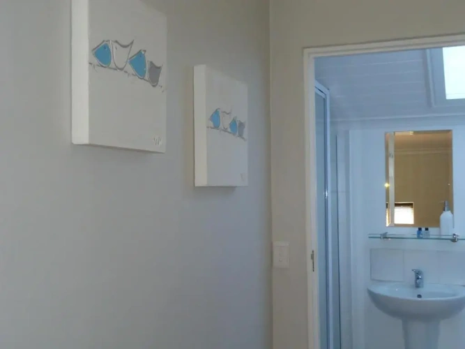2 Bedrooms Cottage