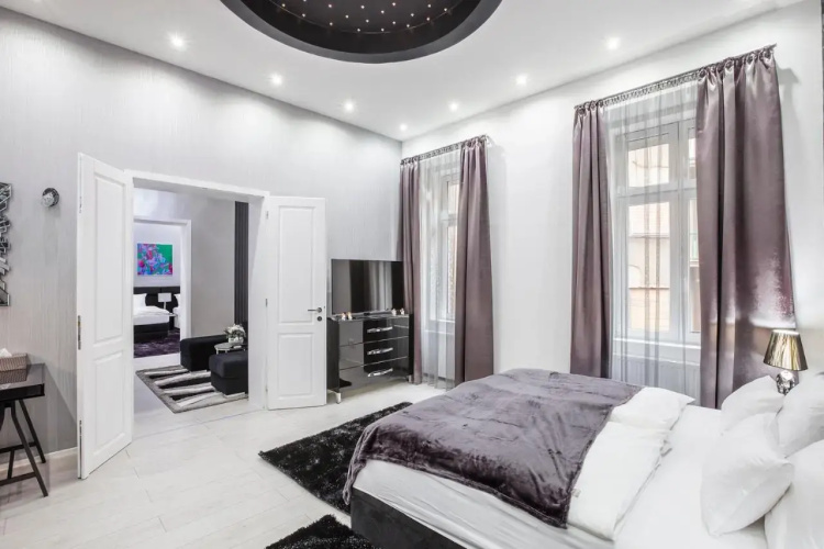 Opera Luxory Suite