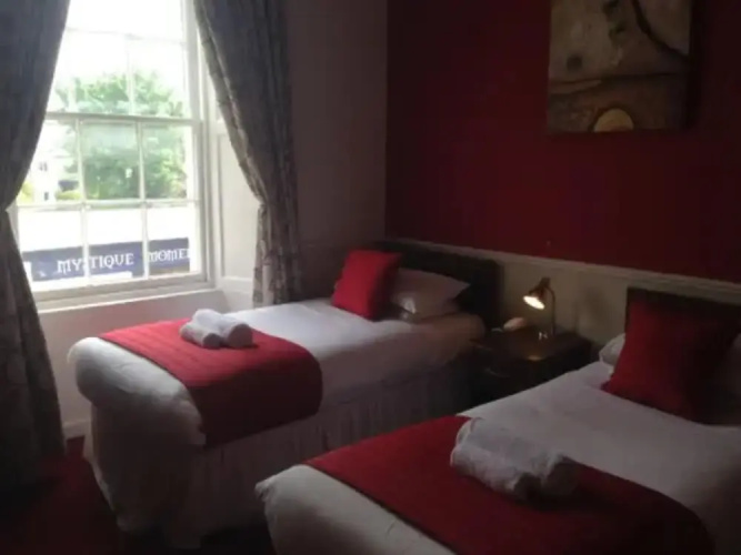 Aberdour Hotel
