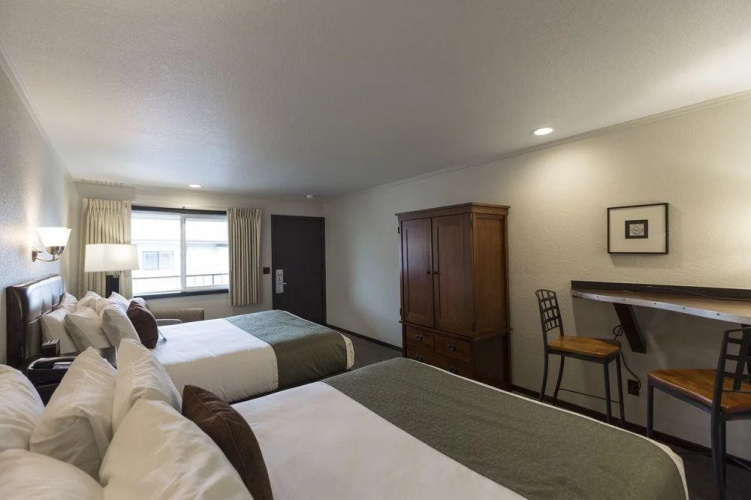 Earthbox Inn & Spa