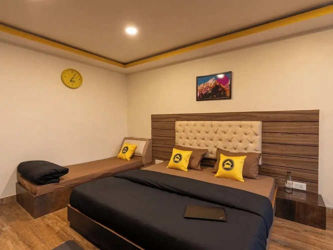 Deluxe Triple room with view