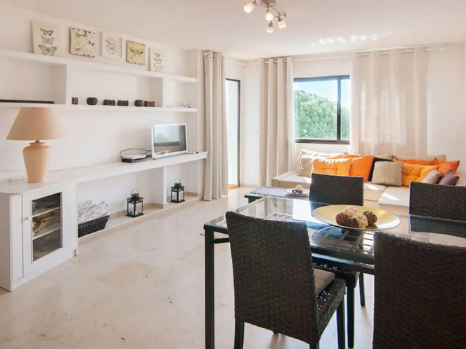 Las Acacias 31256