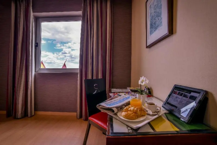 Hotel Sercotel Riscal