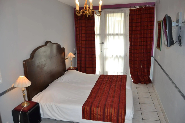 Brit Hotel Les Comtes de Champagne Centre Historique