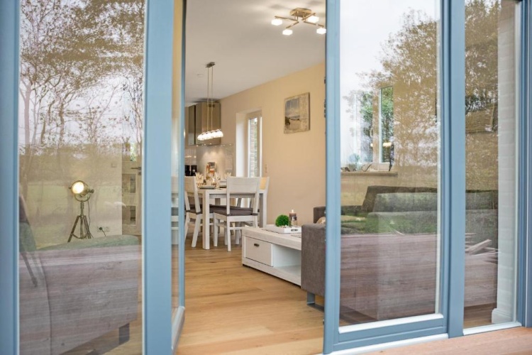 4 Bedrooms Cottage