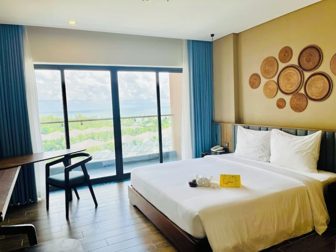Premier Double room with balcony and with sea view