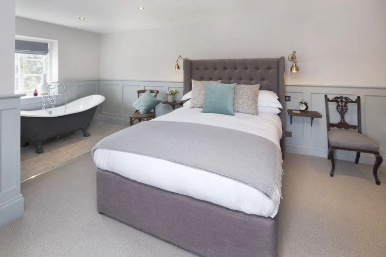 The George Townhouse