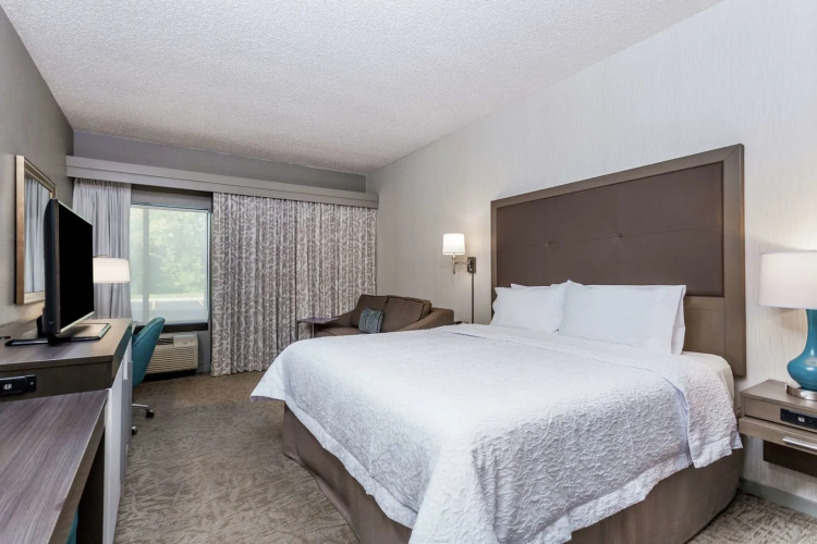 Hampton Inn Milwaukee-Airport
