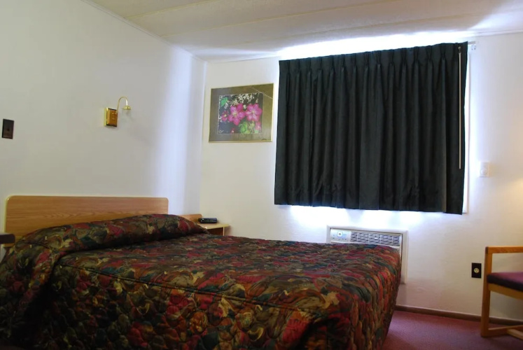 Black Hills Inn & Suites