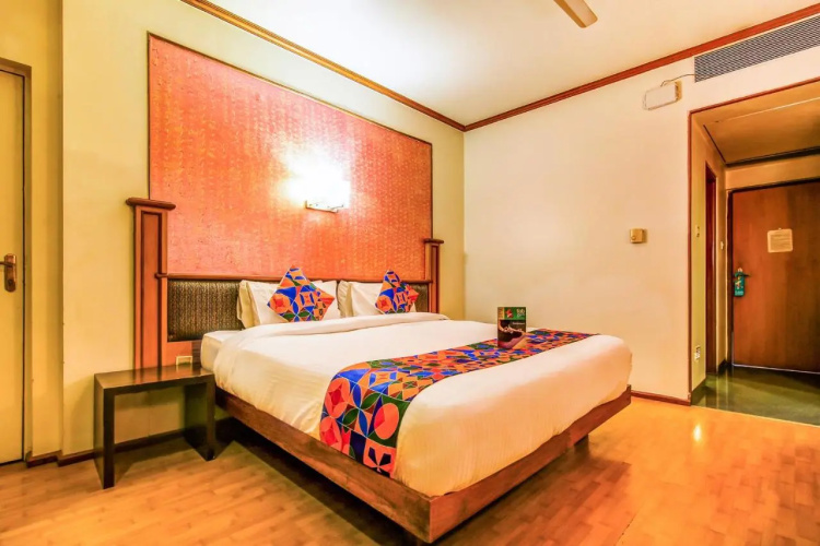 Rapid President Hotel Shivaji Nagar