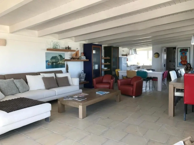 Apartment with sea view