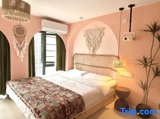 Standard Double room with city view