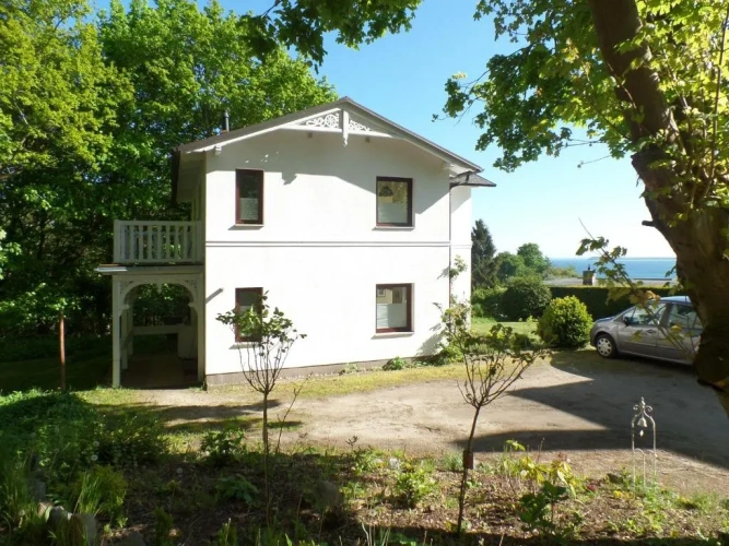 1 Bedroom Apartment with balcony and with sea view
