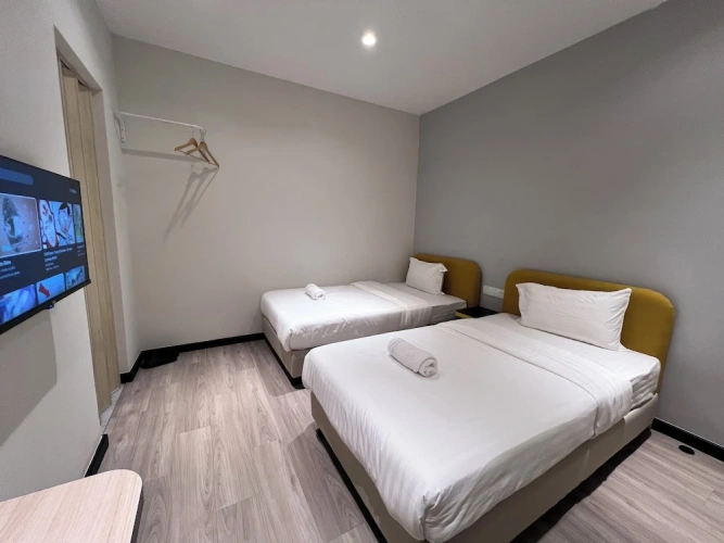 Standard Twin room