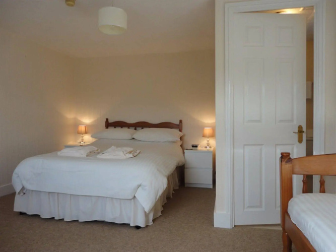 Brookthorpe Lodge