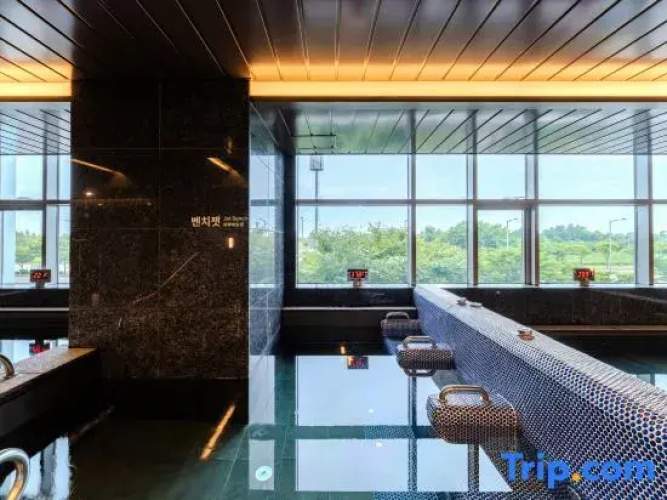 Blue Ocean Hotel 4