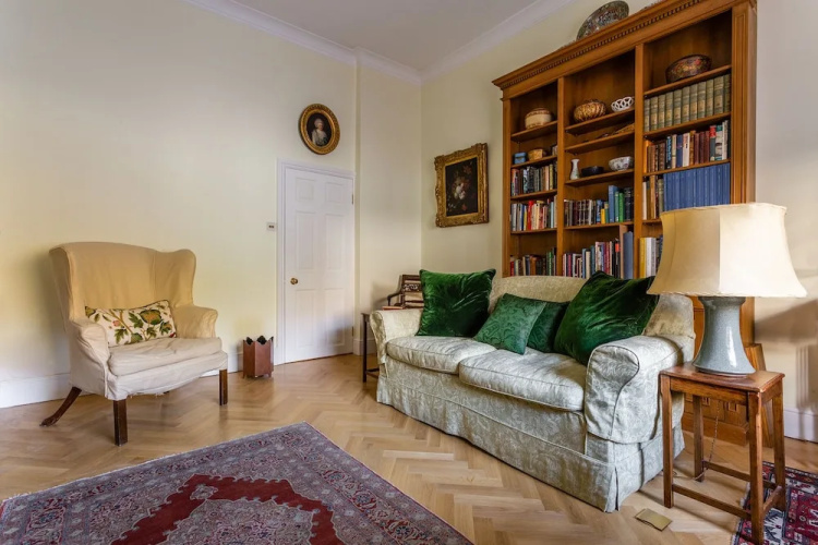 Stylish Flat Close To Victoria Station