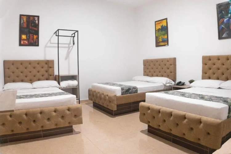 Standard Triple room