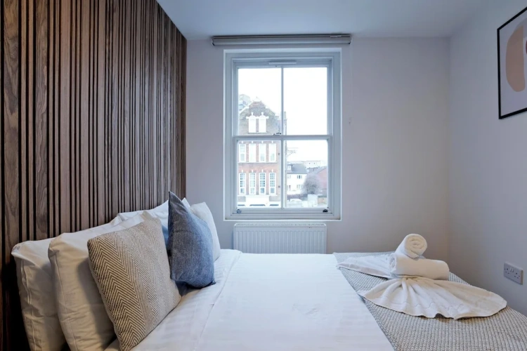 2 Bedrooms Apartment