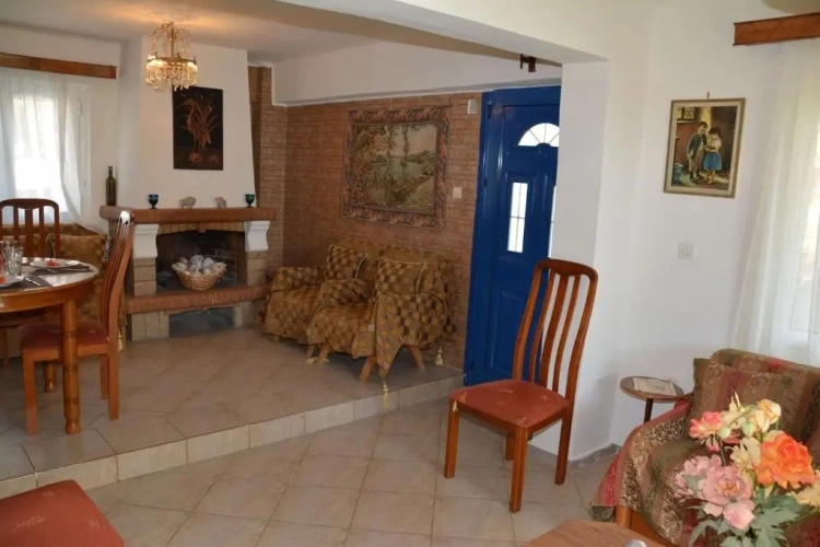 3 Bedrooms Cottage