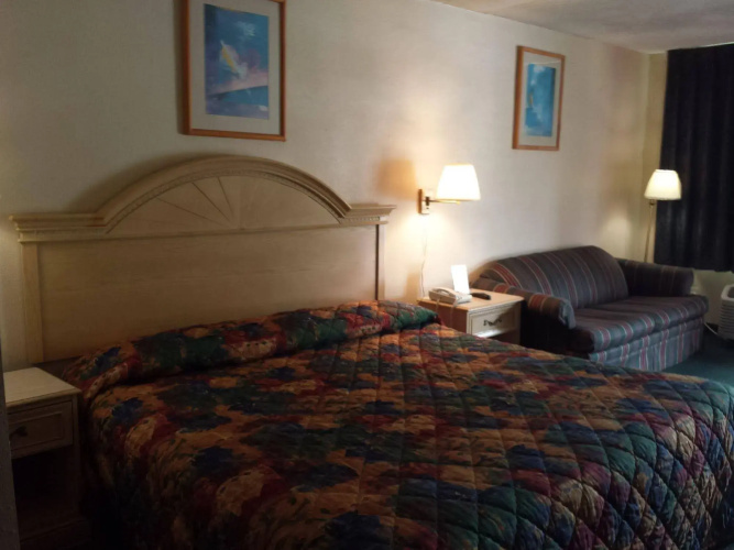 Garden Inn & Suites