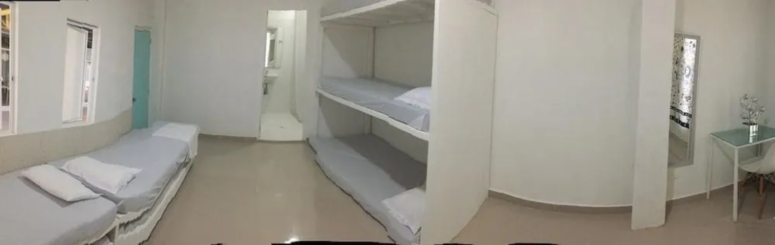Hotel La Puerta Del Angel